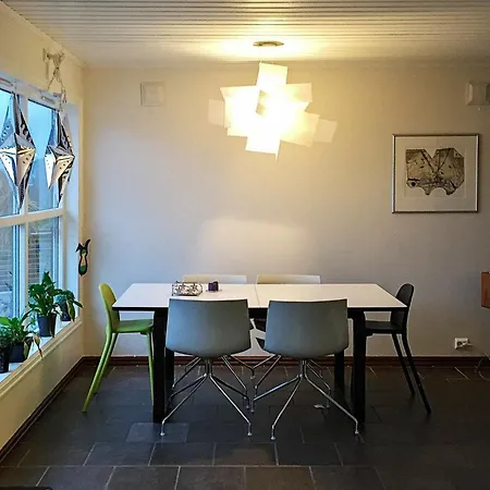 Сasa de vacaciones Three-bedroom Holiday In Fjell *