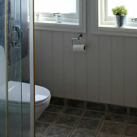 Сasa de vacaciones Three-bedroom Holiday In Fjell Søgne